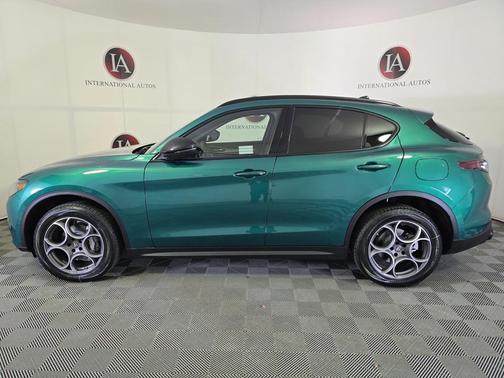 2025 Alfa Romeo Stelvio Sprint AWD