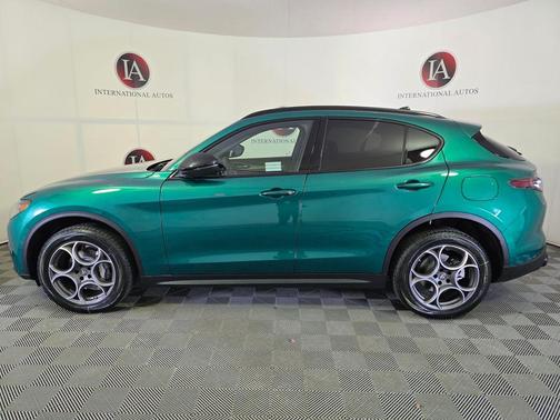 2025 Alfa Romeo Stelvio Sprint AWD