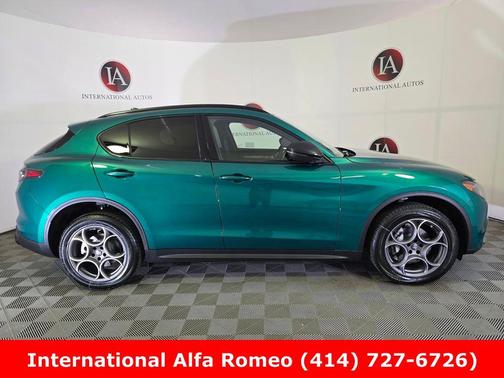 2025 Alfa Romeo Stelvio Sprint AWD