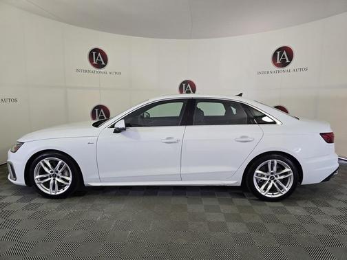 2022 Audi A4 45 S line Premium Plus