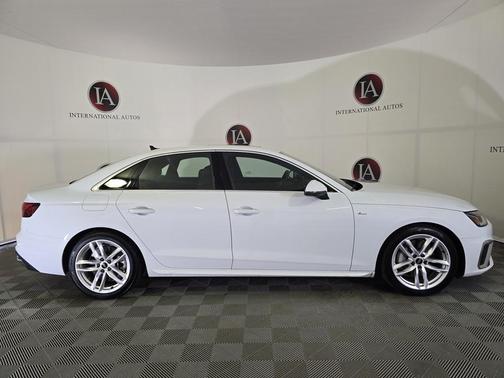 2022 Audi A4 45 S line Premium Plus