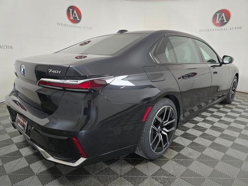 Black Sapphire Metallic 2026 BMW 740 xDrive