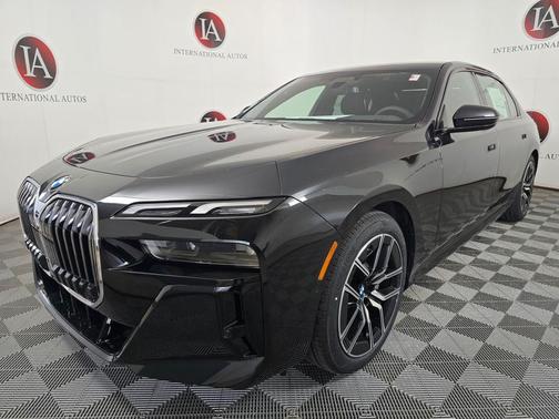 Black Sapphire Metallic 2026 BMW 740 xDrive