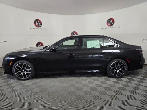 Black Sapphire Metallic 2026 BMW 740 xDrive