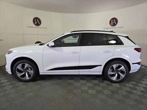 2025 Audi Q6 e-tron Premium Plus quattro
