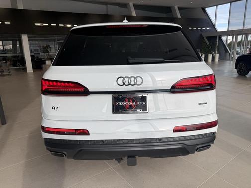 2026 Audi Q7 55 Premium Plus
