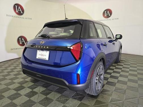 2025 MINI Hardtop Oxford Edition