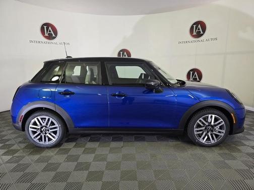 2025 MINI Hardtop Oxford Edition