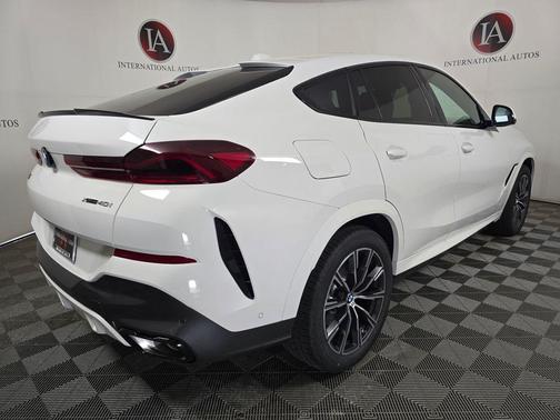 Alpine White 2026 BMW X6 xDrive40i