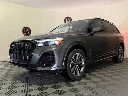 2026 Audi Q7 45 Premium
