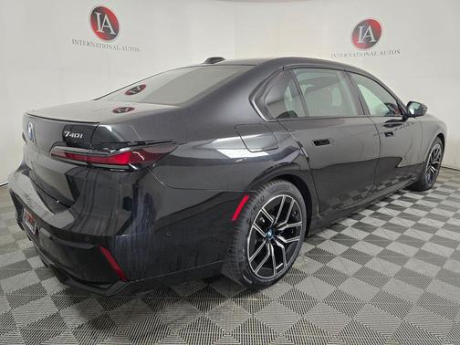 Black Sapphire Metallic 2026 BMW 740 xDrive