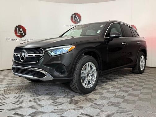 Graphite Grey Metallic 2026 Mercedes-Benz GLC 300 4MATIC