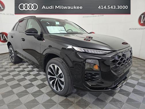 Mythos Black Metallic 2026 Audi Q3 TFSI quattro S tronic