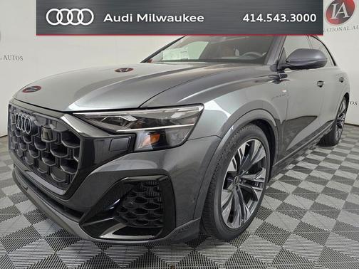 Daytona Gray Pearl Effect 2026 Audi Q8 55 Prestige