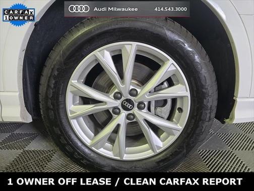 2022 Audi Q3 45 S line Premium