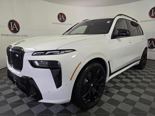 2026 BMW X7 M60i