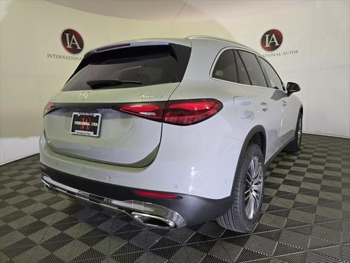 2025 Mercedes-Benz GLC 300 4MATIC