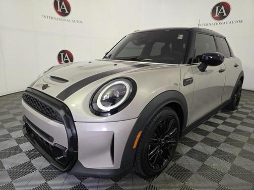 2022 MINI Hardtop Cooper S