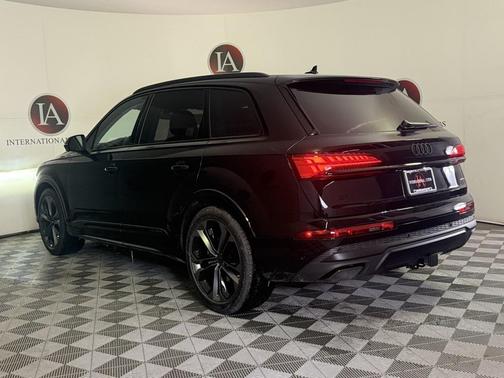 2026 Audi Q7 55 Premium Plus
