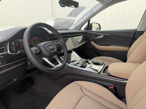 2026 Audi Q7 55 Premium Plus