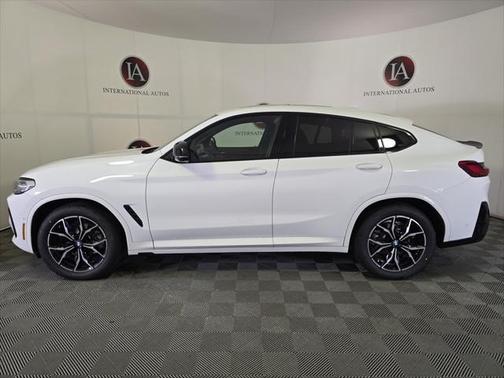 2022 BMW X4 xDrive30i