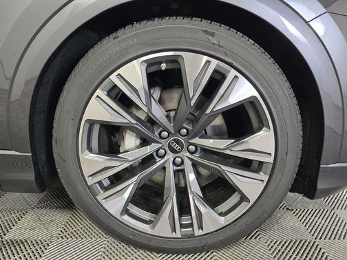 2026 Audi Q8 55 Premium Plus