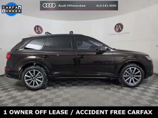 2023 Audi Q7 45 Premium Plus