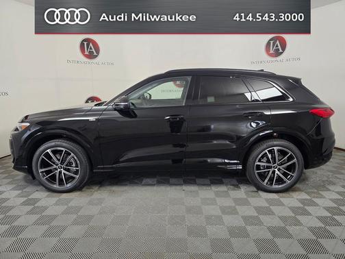 Mythos Black Metallic 2026 Audi Q5 Prestige TFSI quattro S tronic