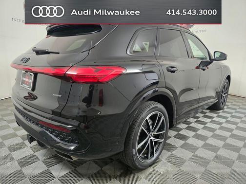 Mythos Black Metallic 2026 Audi Q5 Prestige TFSI quattro S tronic