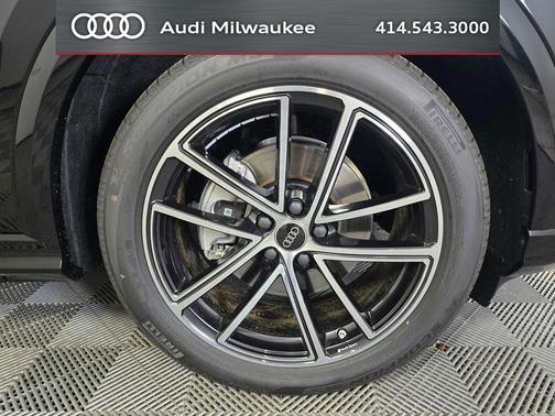 Mythos Black Metallic 2026 Audi Q5 Prestige TFSI quattro S tronic