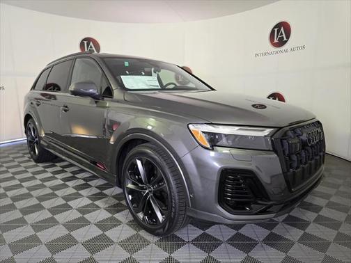 2025 Audi Q7 55 Premium Plus