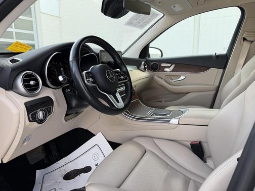 2022 Mercedes-Benz GLC 300 4MATIC
