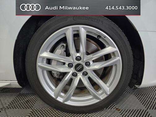 Glacier White Metallic 2023 Audi A4 45 S line Premium Plus