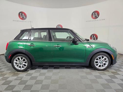 British Racing Green IV Metallic 2020 MINI Hardtop Cooper