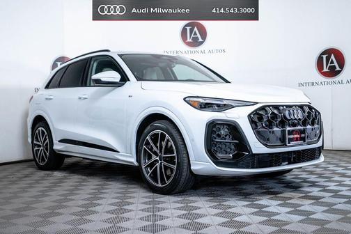 Glacier White Metallic 2026 Audi Q5 Prestige TFSI quattro S tronic