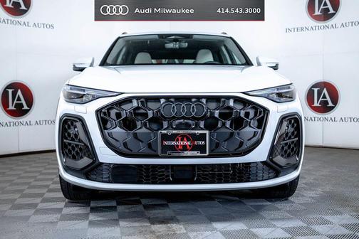 Glacier White Metallic 2026 Audi Q5 Prestige TFSI quattro S tronic