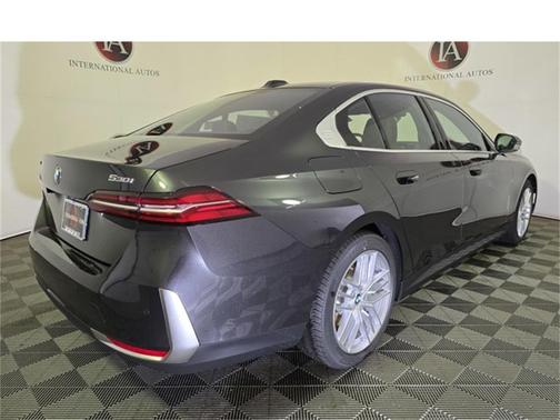 2025 BMW 530 xDrive