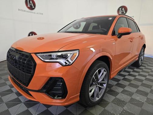 2025 Audi Q3 Premium 45 TFSI S line quattro Tiptronic