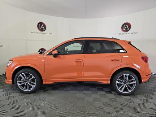 2025 Audi Q3 Premium 45 TFSI S line quattro Tiptronic