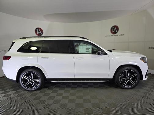 2026 Mercedes-Benz GLS 450 4MATIC