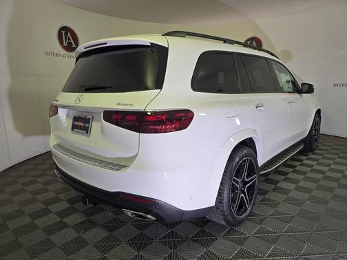 2026 Mercedes-Benz GLS 450 4MATIC