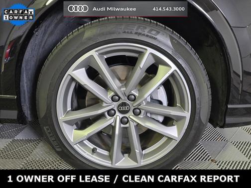 2022 Audi Q3 45 S line Premium