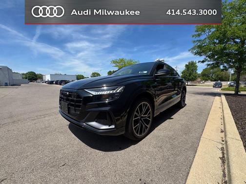 Mythos Black Metallic 2023 Audi Q8 55 Premium Plus
