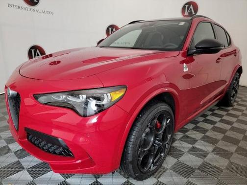2024 Alfa Romeo Stelvio Quadrifoglio