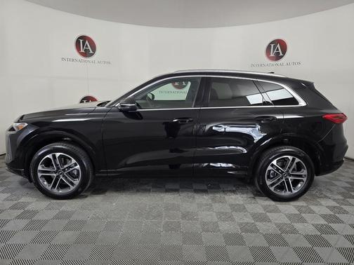 2025 Audi Q5 Premium TFSI quattro S tronic