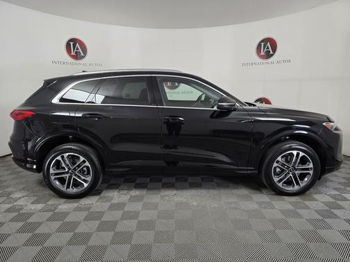 2025 Audi Q5 Premium TFSI quattro S tronic