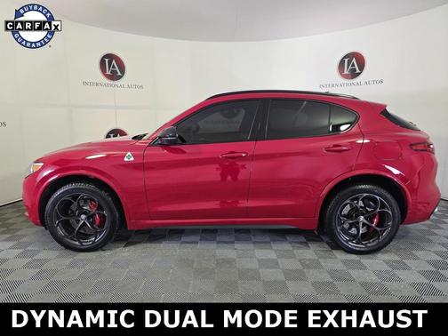 2022 Alfa Romeo Stelvio Quadrifoglio