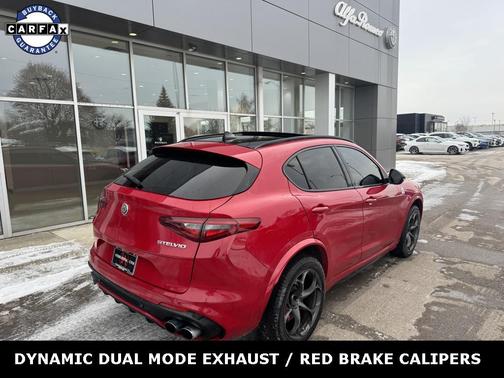 2022 Alfa Romeo Stelvio Quadrifoglio