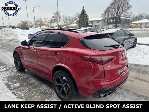 2022 Alfa Romeo Stelvio Quadrifoglio