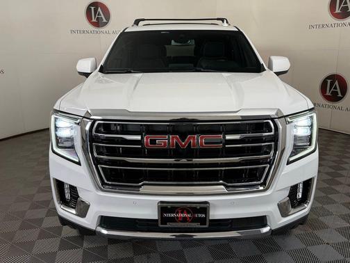 White 2023 GMC Yukon SLT